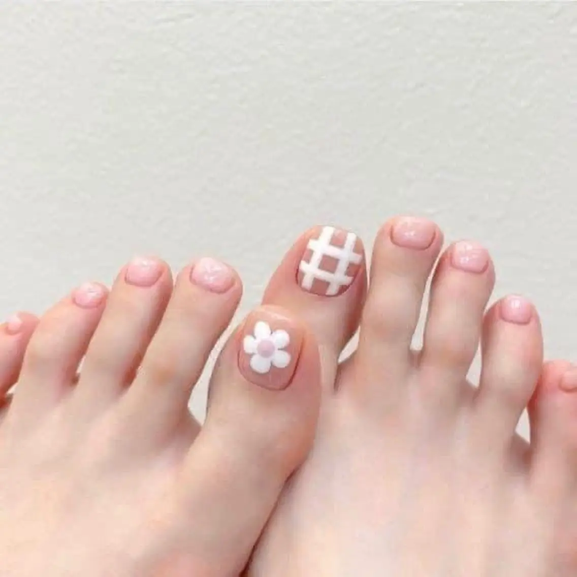 ネイル フレンチネイル ジェルネイル 韓国ネイル マグネットネイル マグネットフレンチ akina nailsのネイルデザイン