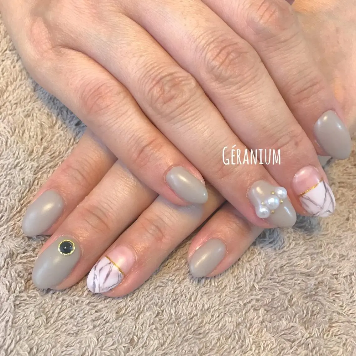 ネイル マットネイル GéRanium Harukaのネイルデザイン