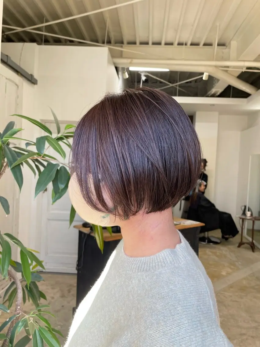 ショート カット ヘアカラー トリートメント 宮本 祥生のヘアスタイル