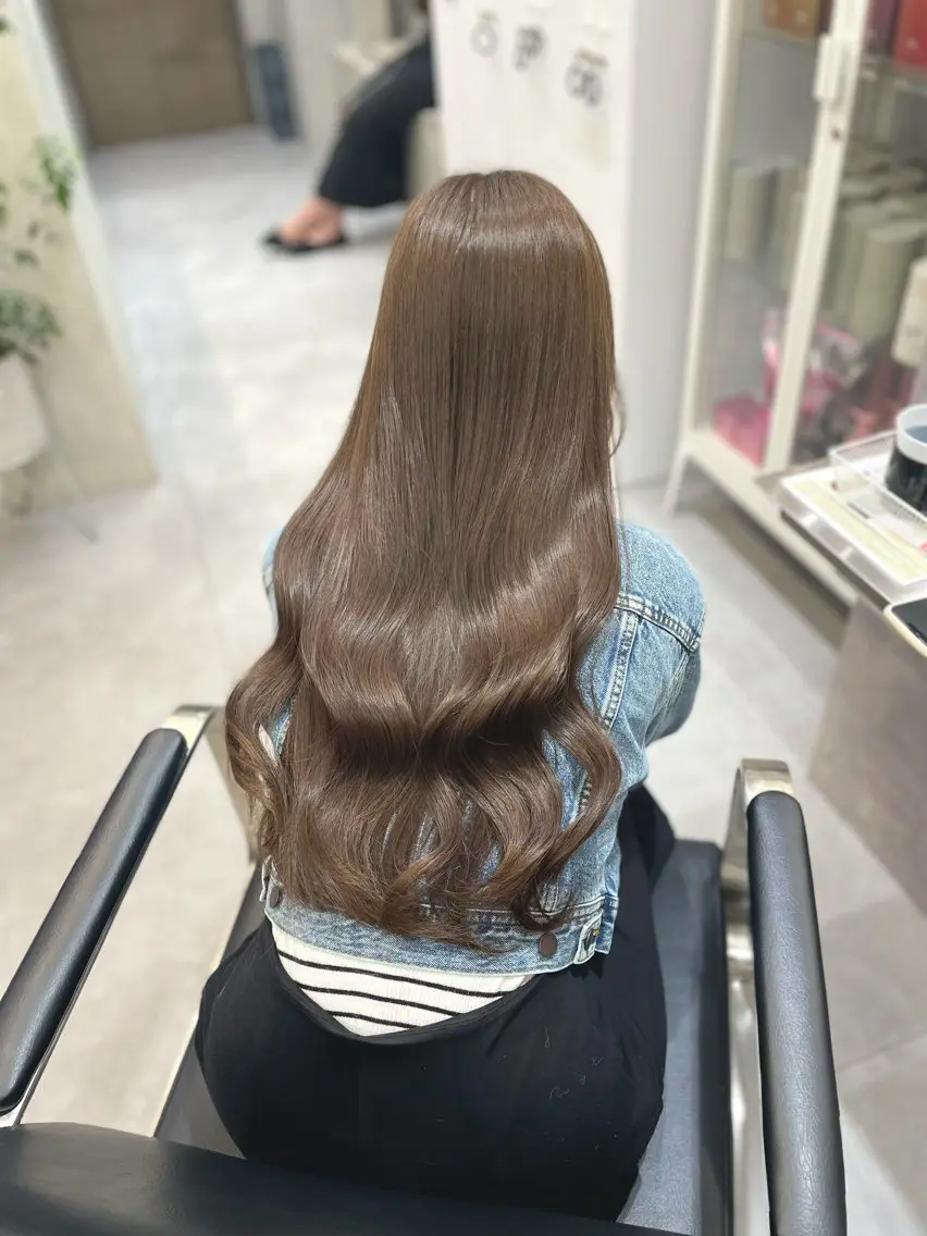 ロング shes梅田 はまもとのヘアスタイル