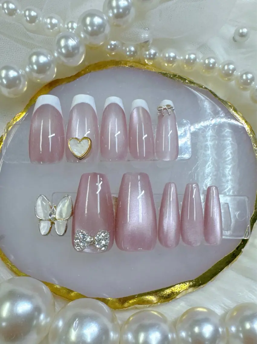 ネイル アートネイル べっ甲ネイル ボルドー チークネイル ドット Queeens nailのネイルデザイン