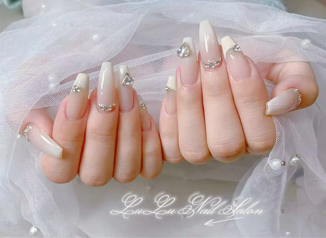 ネイル ハンドネイル LU LU NailSalonのネイルデザイン