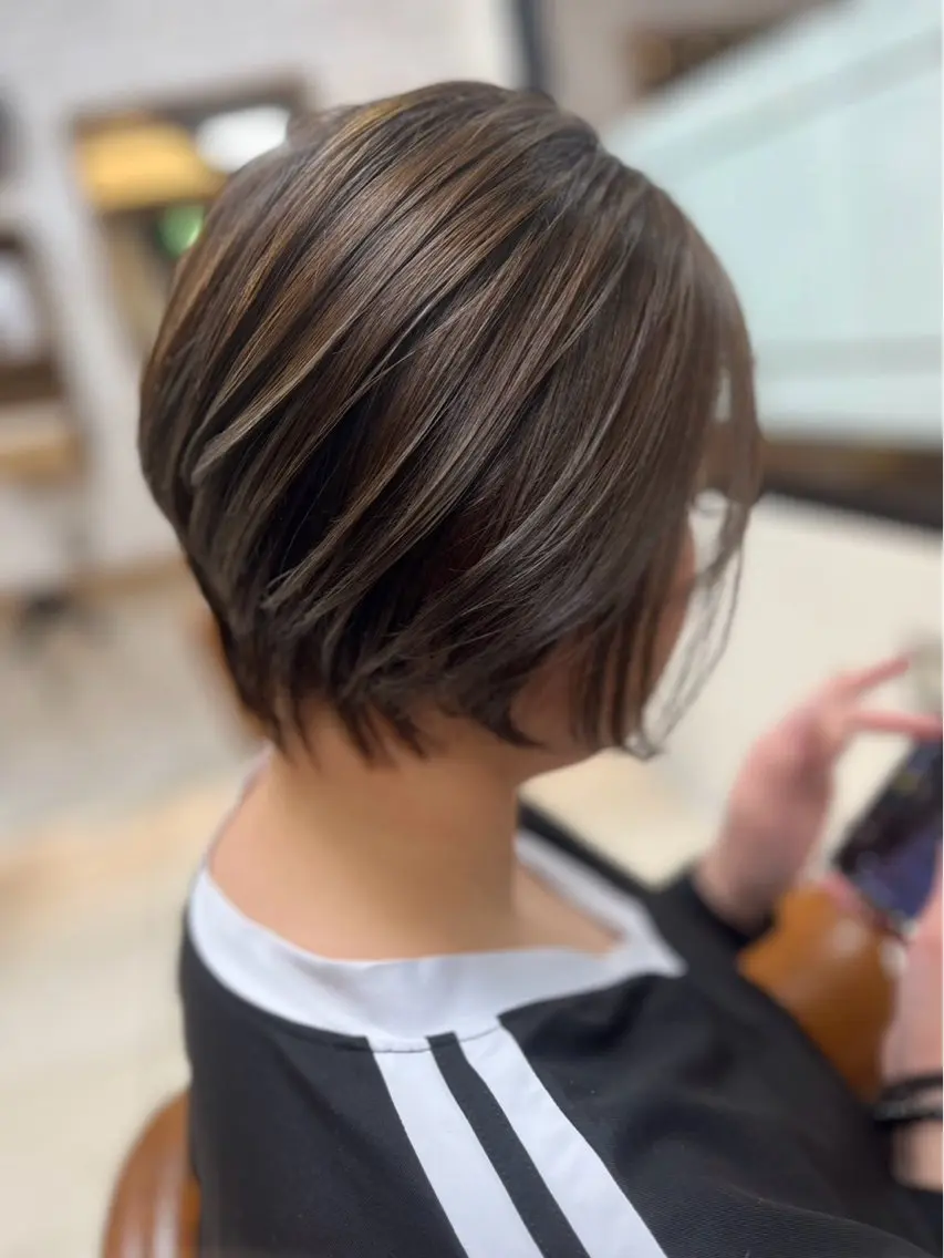 ショート カラー ヘアアレンジ カット ヘアカラー 髪質改善/ブラック ヘア/リンのヘアスタイル