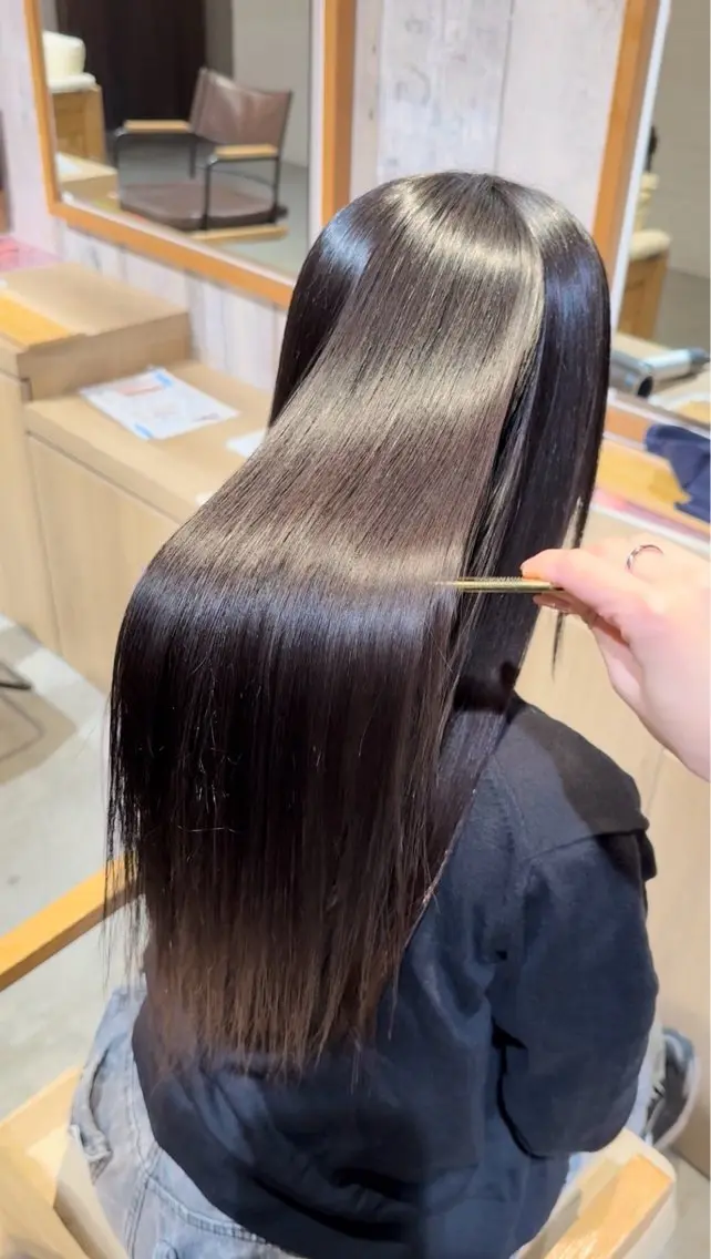 ロング カラー カット 縮毛矯正 えびけん/色落ちまで 美髪のヘアスタイル