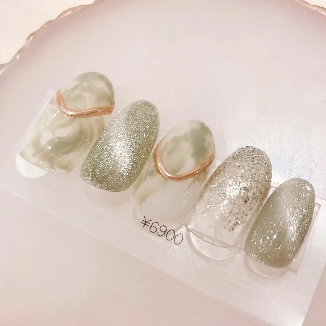 ネイル グリーン 大理石ネイル(マーブル) ミラーネイル ピスタチオネイル ハンドネイル CHIARA nailsのネイルデザイン