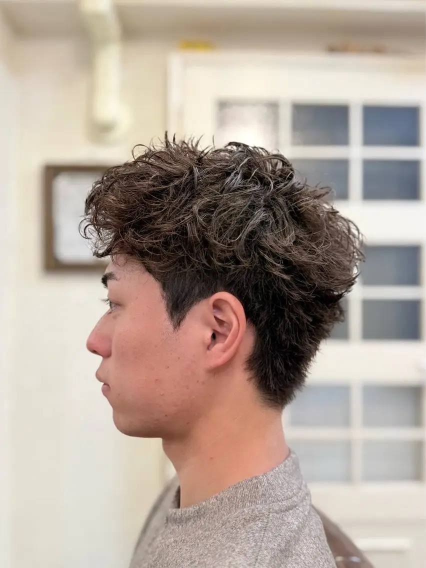 ショート パーマ メンズ メンズパーマ ショートヘア カット パーマ トリートメント メンズ/スパイキー ショート/isseyのヘアスタイル