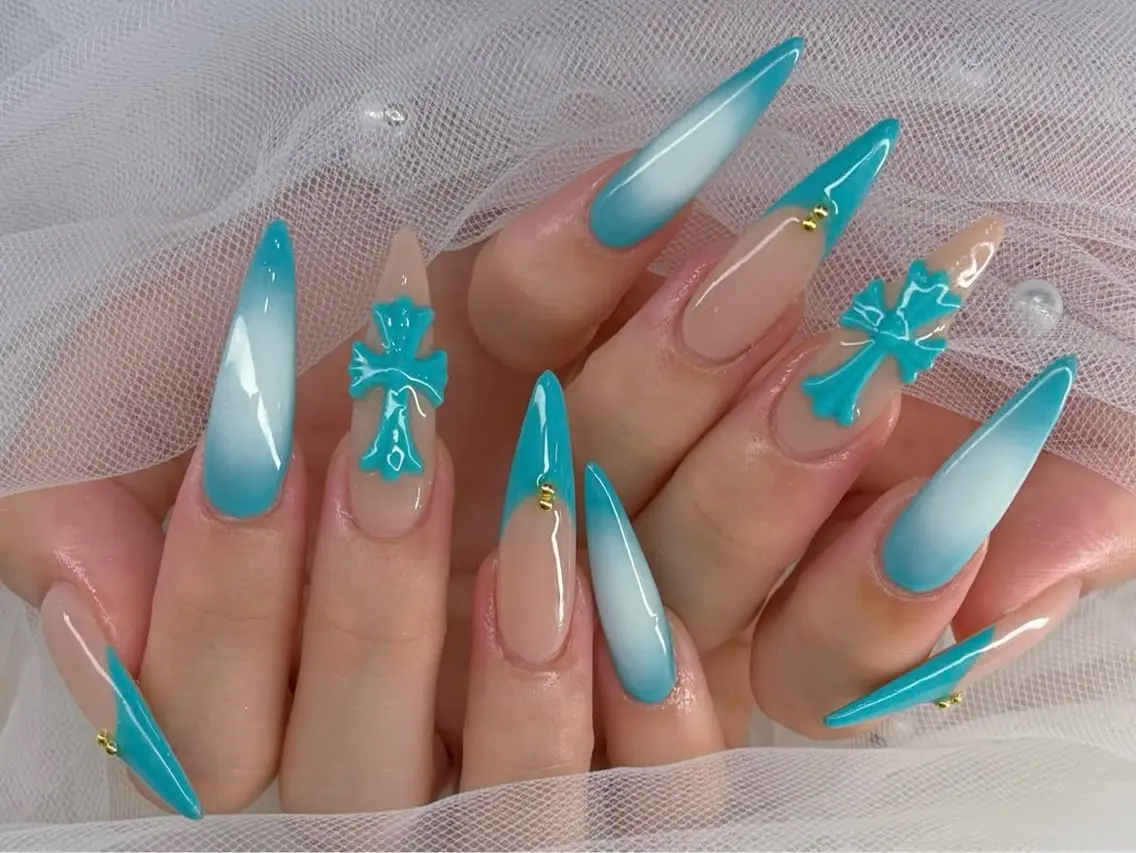 ネイル オーロラネイル ボルドー ブラウン 氷ネイル・うるうるネイル キラキラネイル ハンドネイル Sora  Nail 長さ出し専門店のネイルデザイン