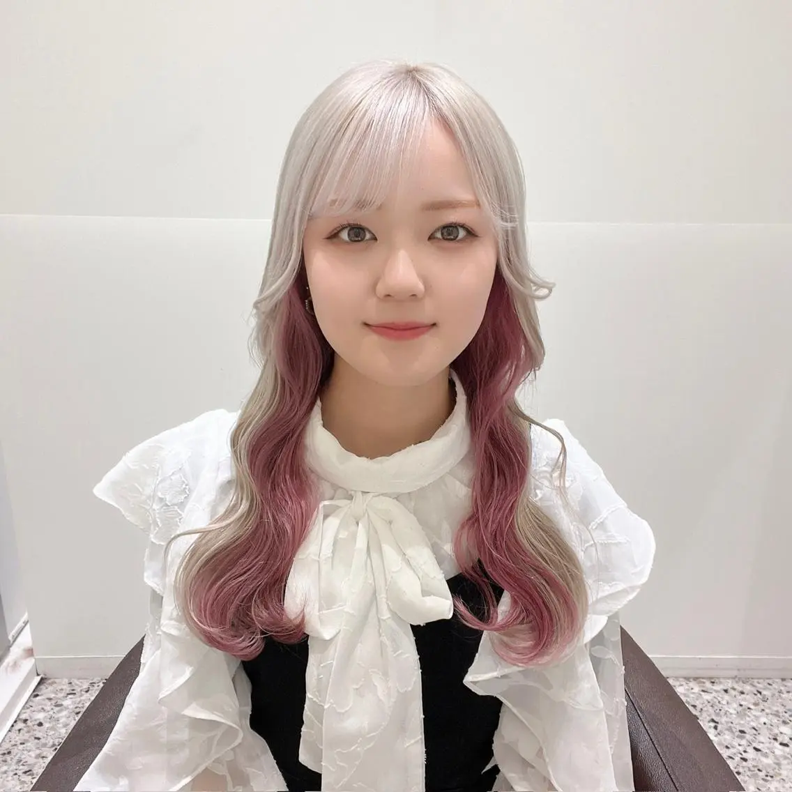 ロング 🩵ブリーチカラー MIORI🩵のヘアスタイル