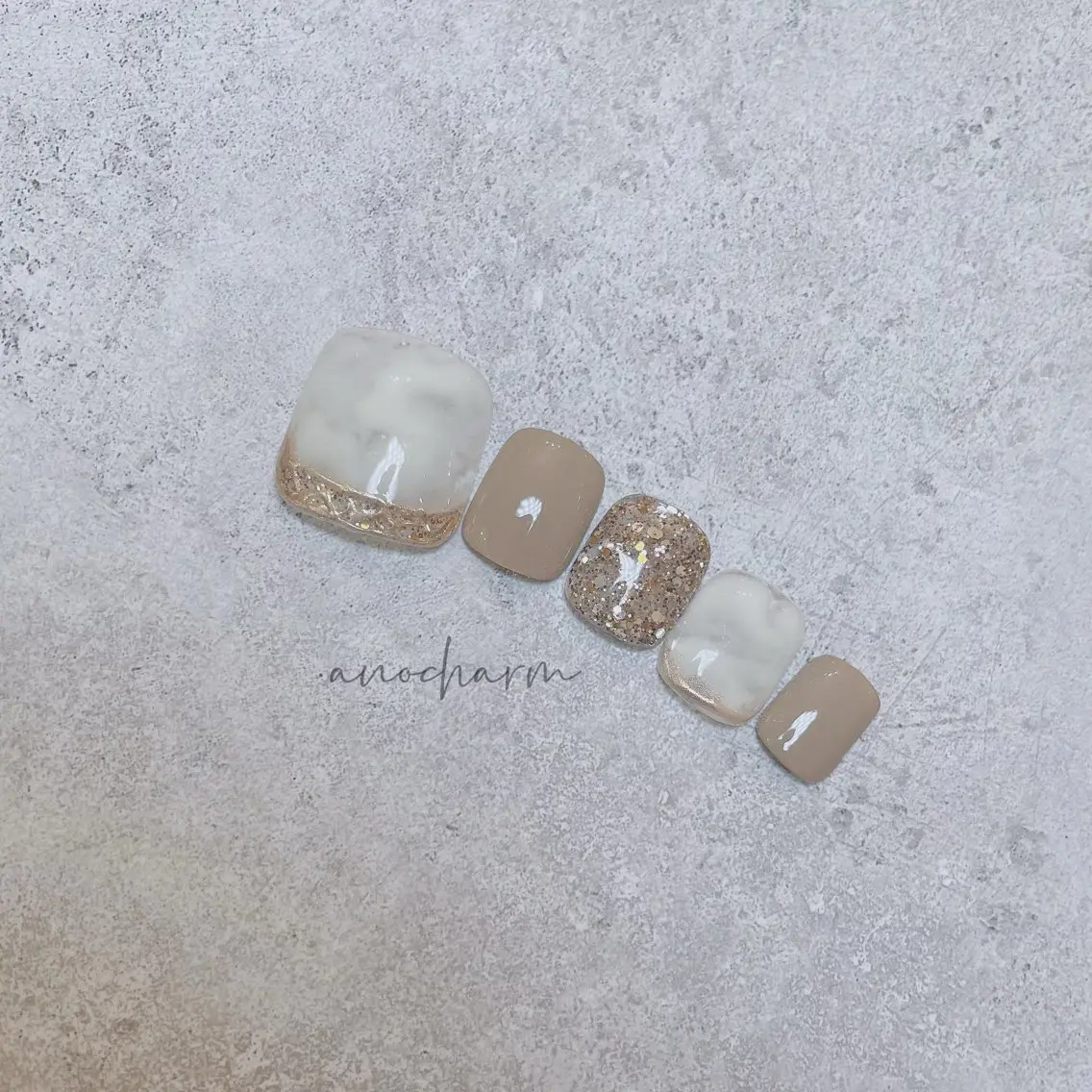ネイル フットネイル anocharm _annaの眉毛・アイブロウイメージ