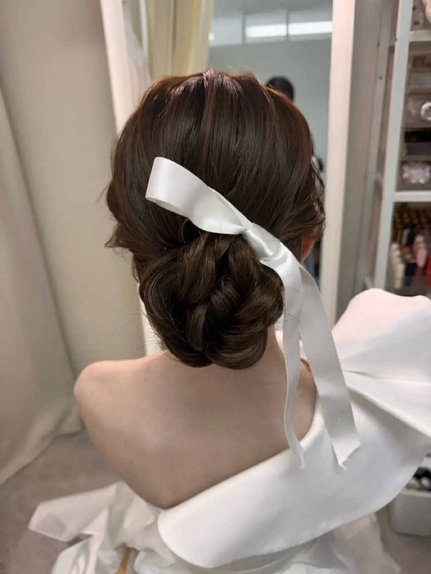 ヘアアレンジ ヘアセットメイク専門 ダーリンダーウィンのヘアスタイル