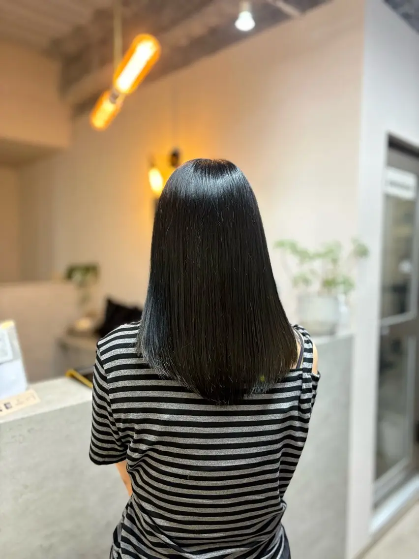 カラー 大田 陽菜のヘアスタイル