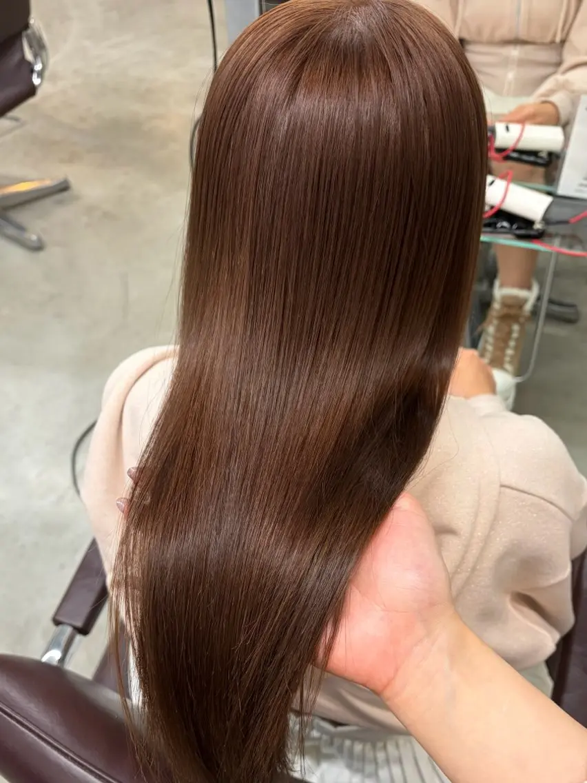 ロング 髪質改善 ヘアカラー あち⭐️梅田美容室｜ ハイトーン｜ブリーチのヘアスタイル