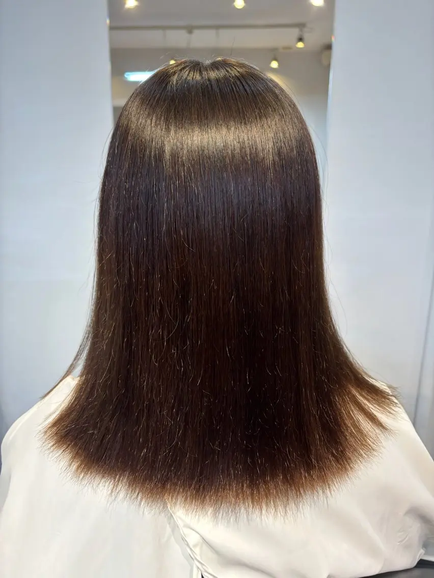 セミロング 縮毛矯正 トリートメント 山下 歩華のヘアスタイル