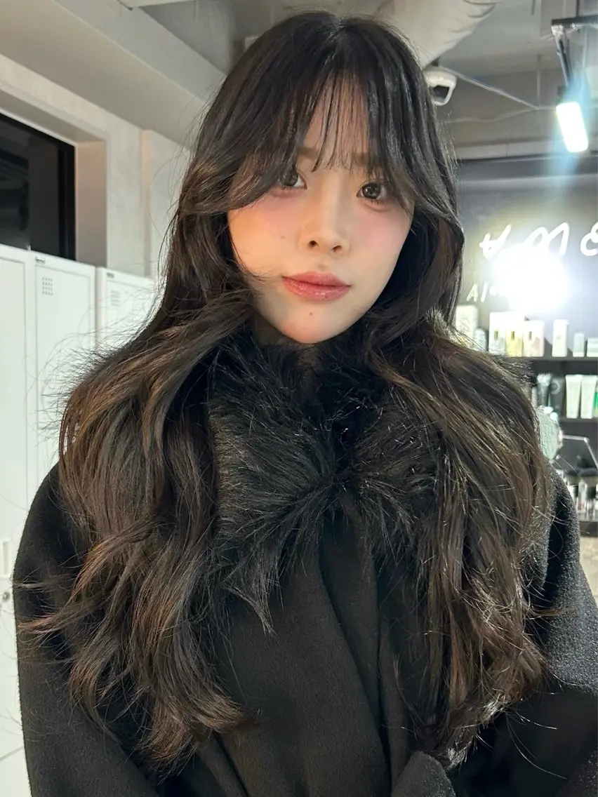 ロング カラー ヘアアレンジ ブラウンカラー グレージュ 顔まわりレイヤー 顔周りカット ヨシンモリ カット ヘアカラー トリートメント レイヤーカット×髪質 改善🇰🇷シオリのヘアスタイル