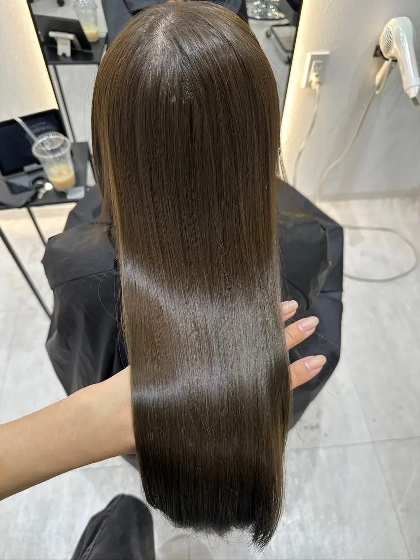 ロング カラー アッシュ ベージュカラー ブラウンカラー 透明感カラー グレージュ カット ヘアカラー トリートメント 福田 れん/個室 ReFa認定サロンのヘアスタイル