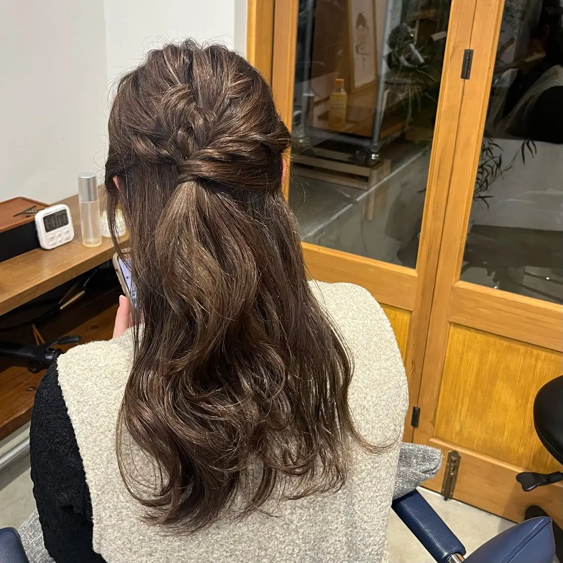 ロング カラー ベージュカラー 中尾咲音垢抜けカット お任せくださいのヘアスタイル