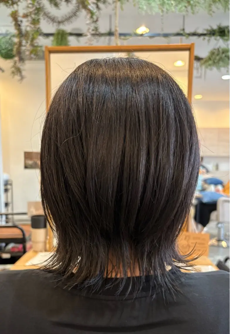 ミディアム くびれヘア レイヤーカット 外ハネヘア 新畑 京子のヘアスタイル