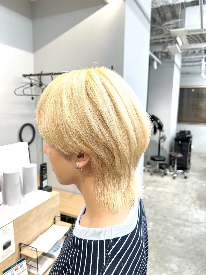 ショート カラー 抜きっぱなしブロンド ブロンド 代表 YUKI ☆のヘアスタイル
