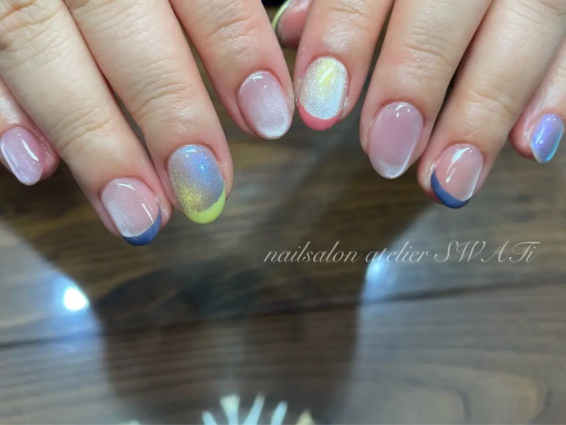 ネイル フレンチネイル フットネイル nailsalon SWATiのネイルデザイン