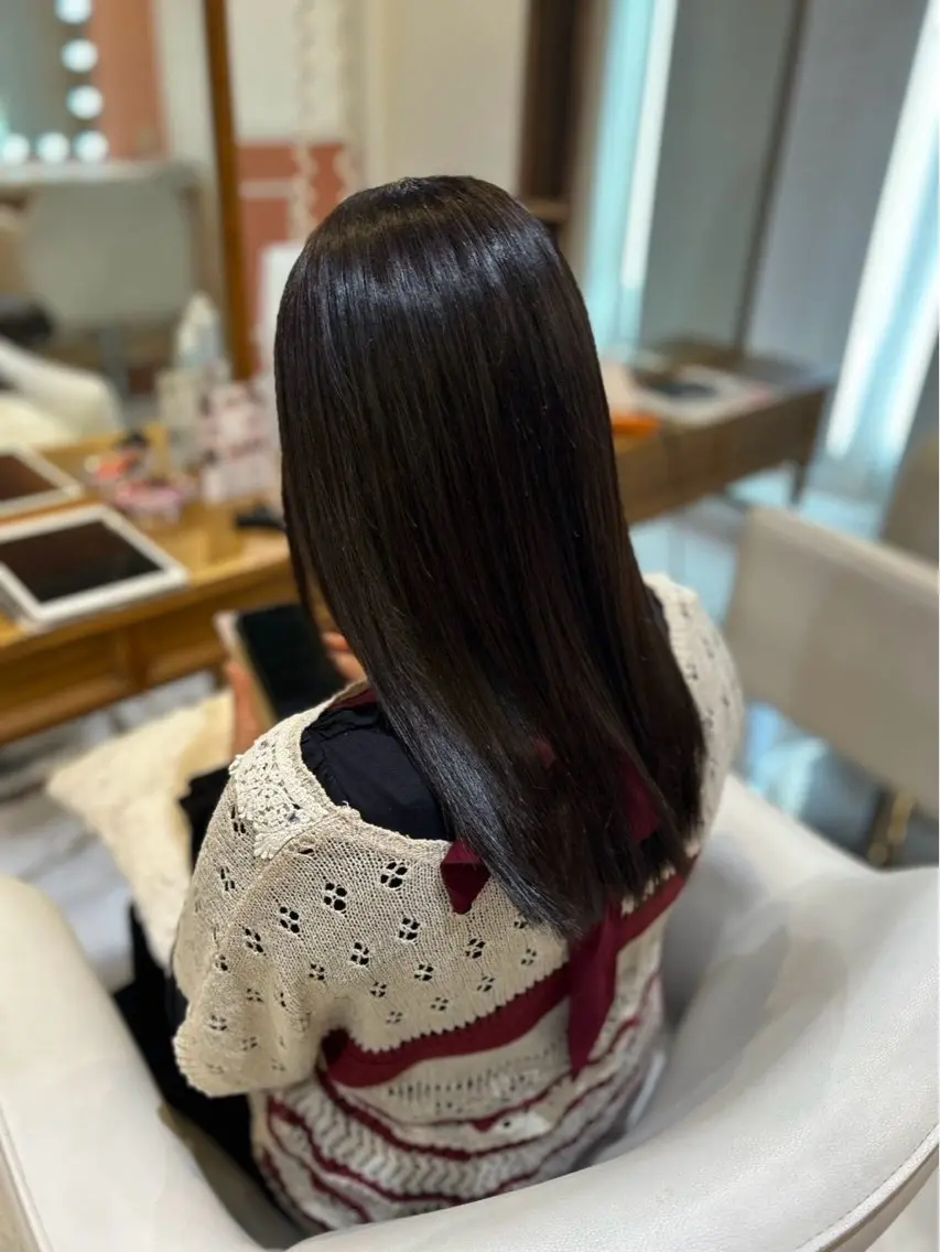 セミロング 縮毛矯正 中山 知優のヘアスタイル