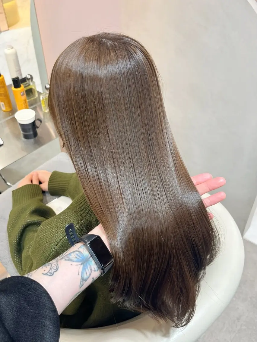 【ブリーチなしでダメージ抑えて透明感ある色味に✨】ブリーチなしダブルカラー➕1stepトリートメント✨の写真