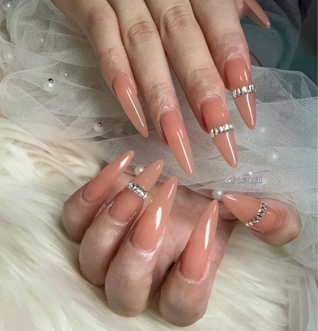 ネイル ハンドネイル &ME ネイルサロンのネイルデザイン