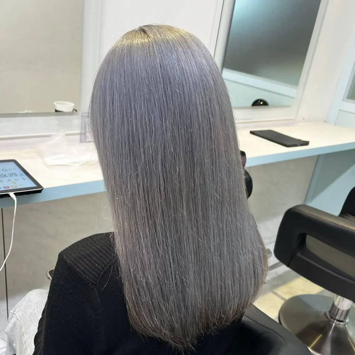 セミロング カラー ヘアカラー トリートメント ブリーチカラー 🩵MIZUKIのヘアスタイル