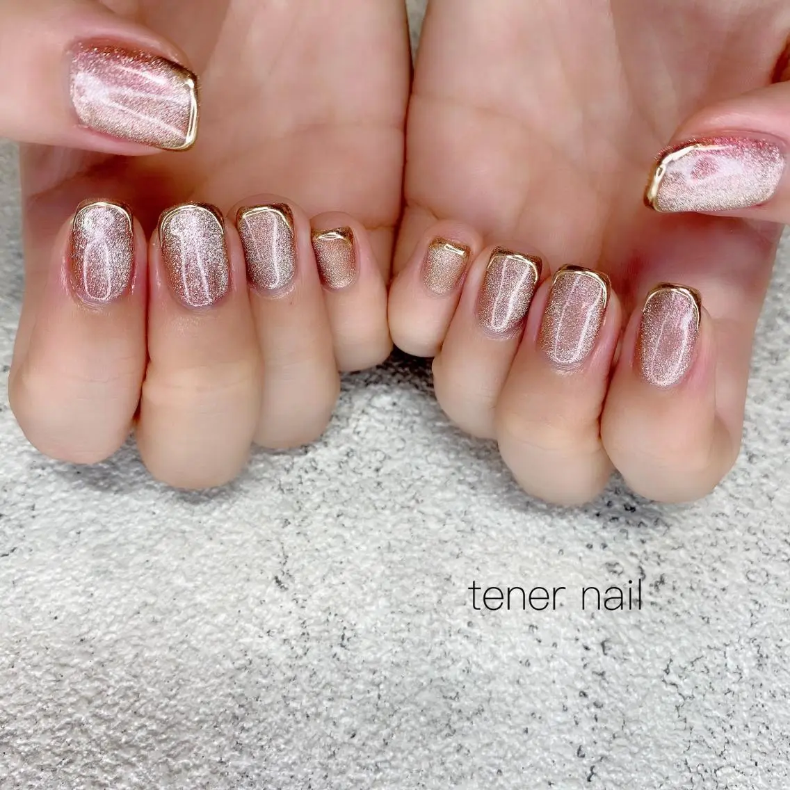 ネイル ゴールド マグネットネイル ミラーネイル ぷっくりネイル テネルネイル tener nailのネイルデザイン