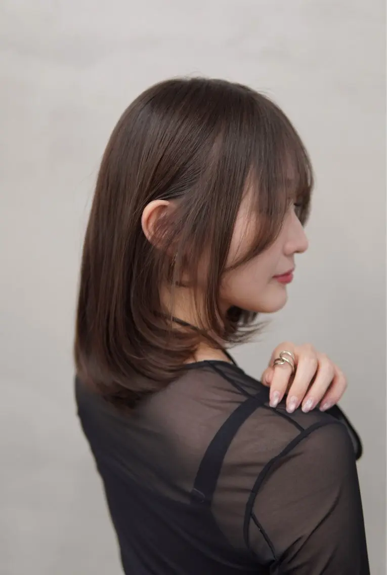 【癖でお悩みの方にオススメ◎】酸性ストレート+カットの写真