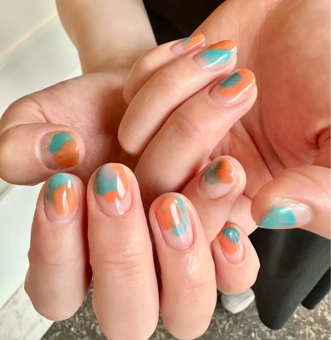 ネイル ブルー オレンジ ハンドネイル NISHIOKA FUKUMIのネイルデザイン
