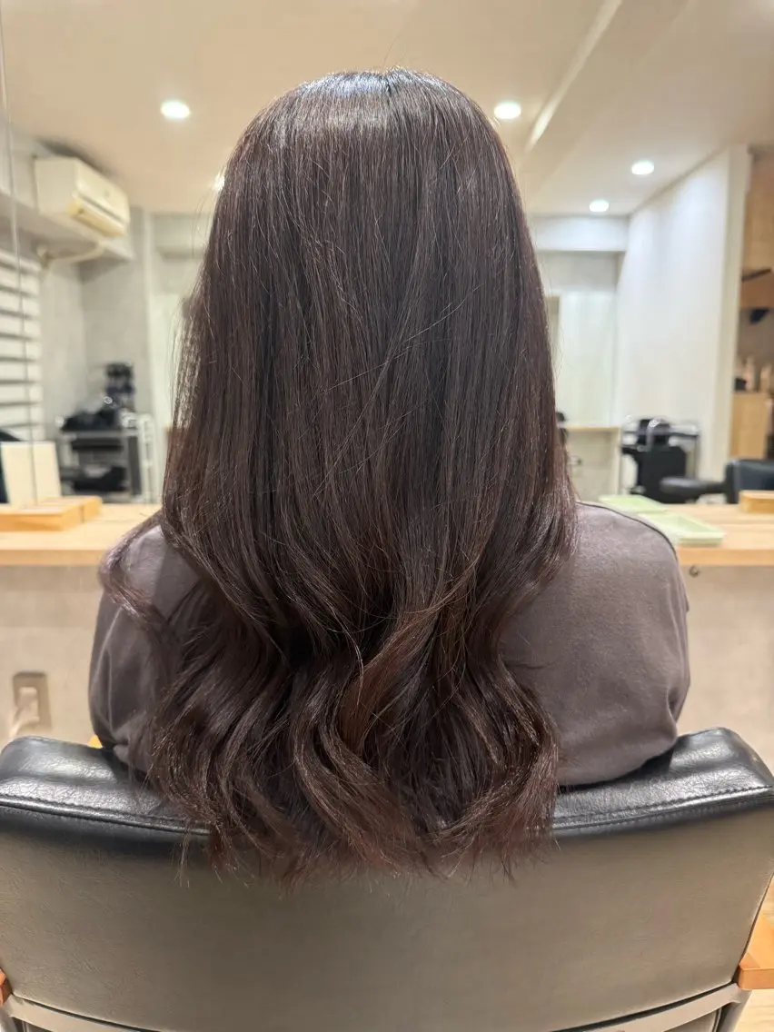 ロング ヘアカラー 安藤 来桃のヘアスタイル