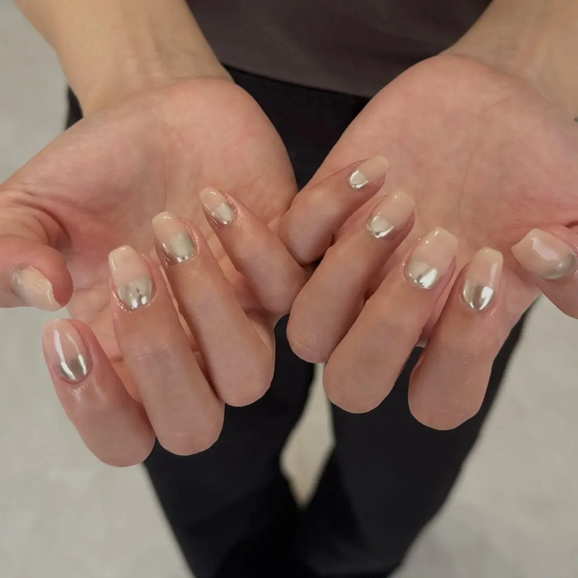 ネイル ミラーネイル 持ち込み シンプルネイル ハンドネイル __shiho. nailのネイルデザイン
