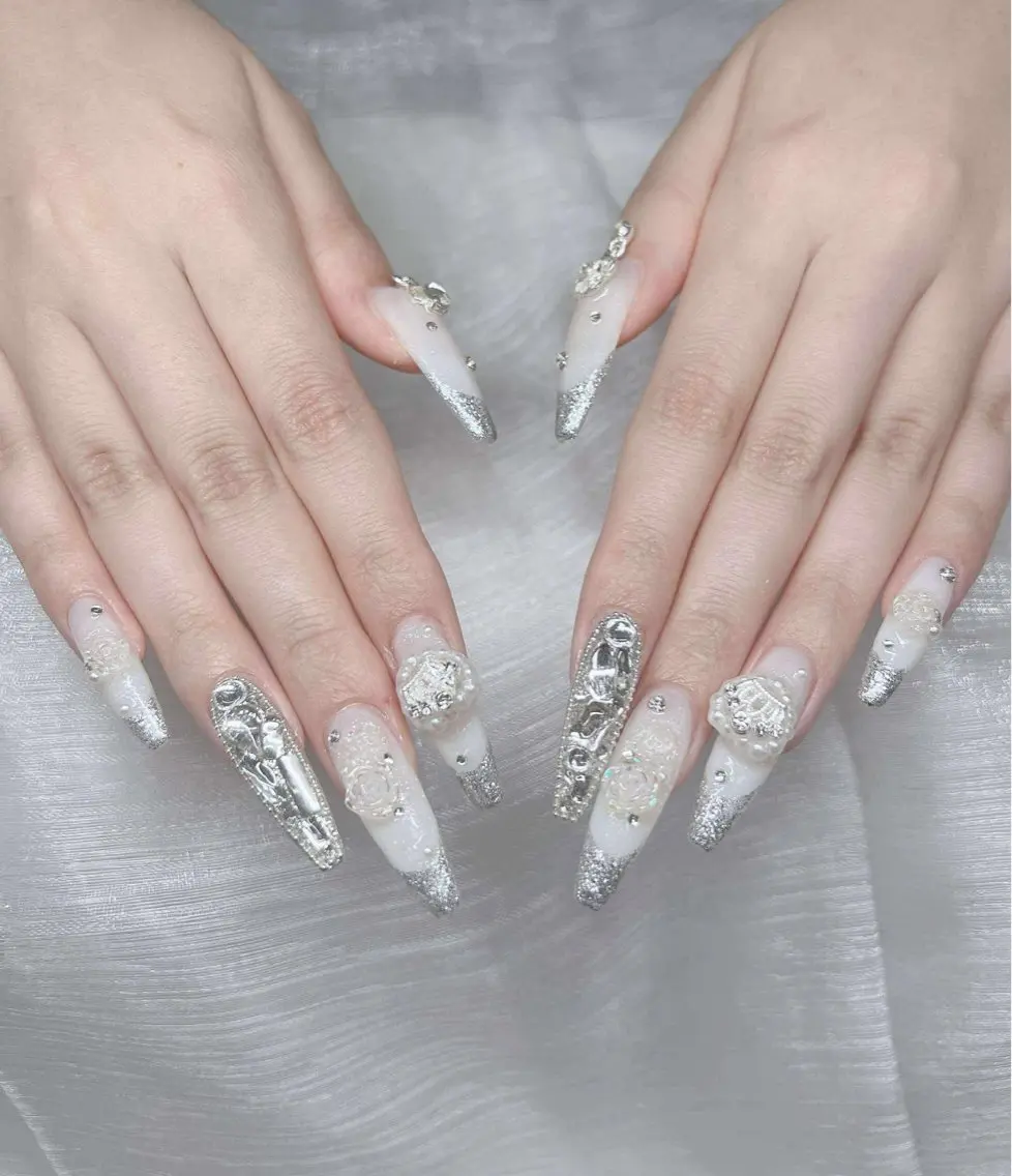 ネイル 長さ出し グラデーション 卒業式 キラキラネイル マグネットネイル ハンドネイル Lee Nailsのネイルデザイン