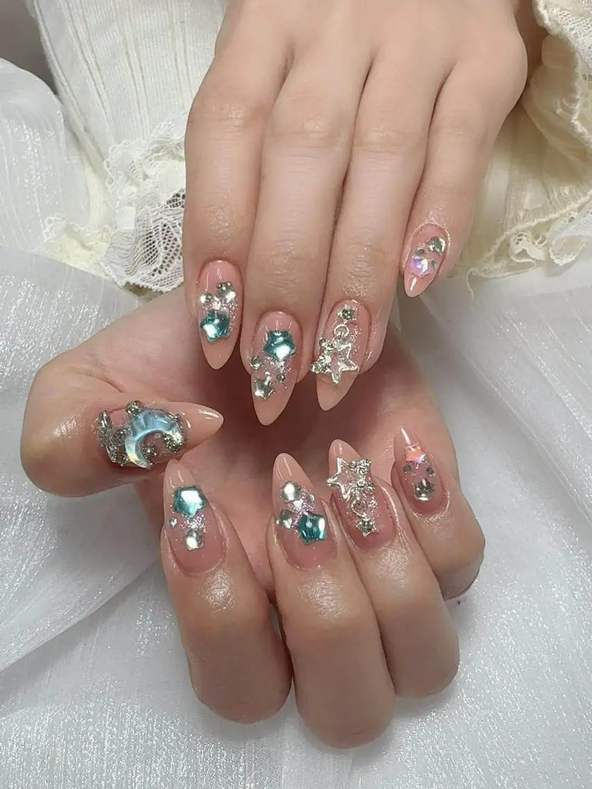 ネイル フレンチネイル グラデーション 韓国ネイル マグネットネイル ミラーネイル ハンドネイル ハンドケア Hara Nail 【持ち込みOK】のネイルデザイン