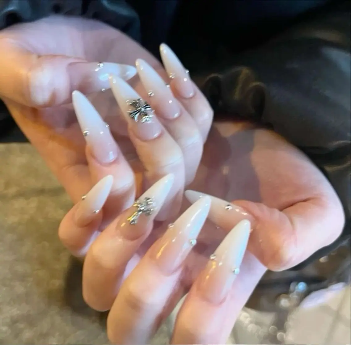 チップ長さ出し10本+グラデーション/マグネット🧲/ミラー/フレンチの写真