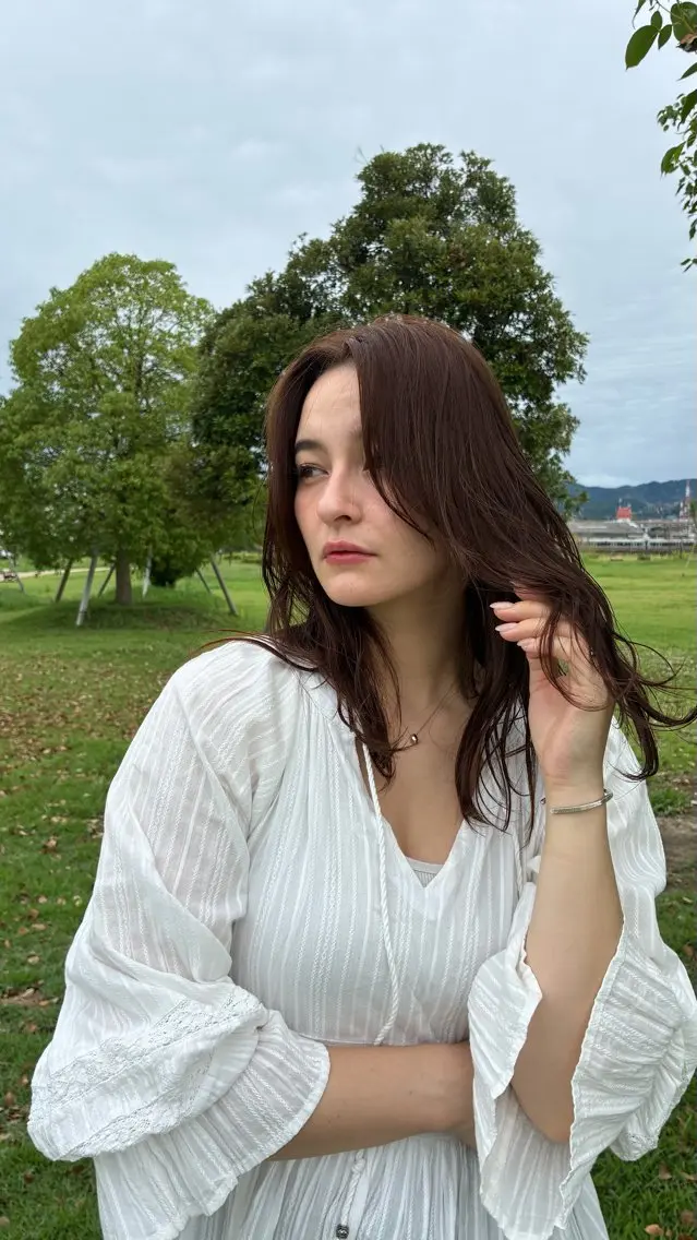 セミロング トリートメント 藤本 早耶のヘアスタイル
