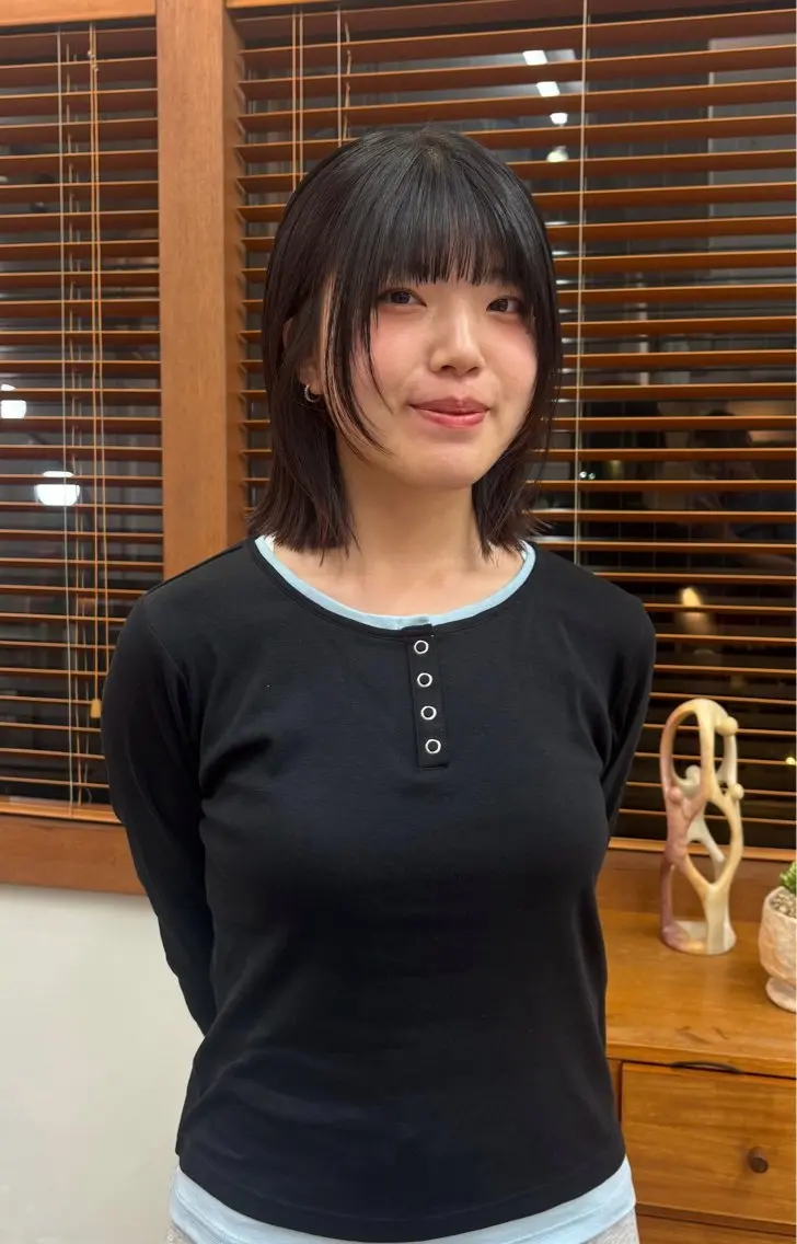 ミディアム カラー 顔まわりレイヤー 顔周りカット レイヤーカット 縮毛矯正 Hikaru☆彡 カラー/立川/ボブのヘアスタイル