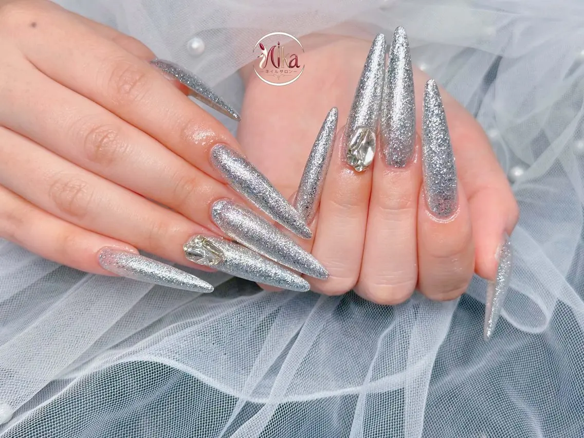 ロング ハンドネイル MIKA nail salonのネイルデザイン