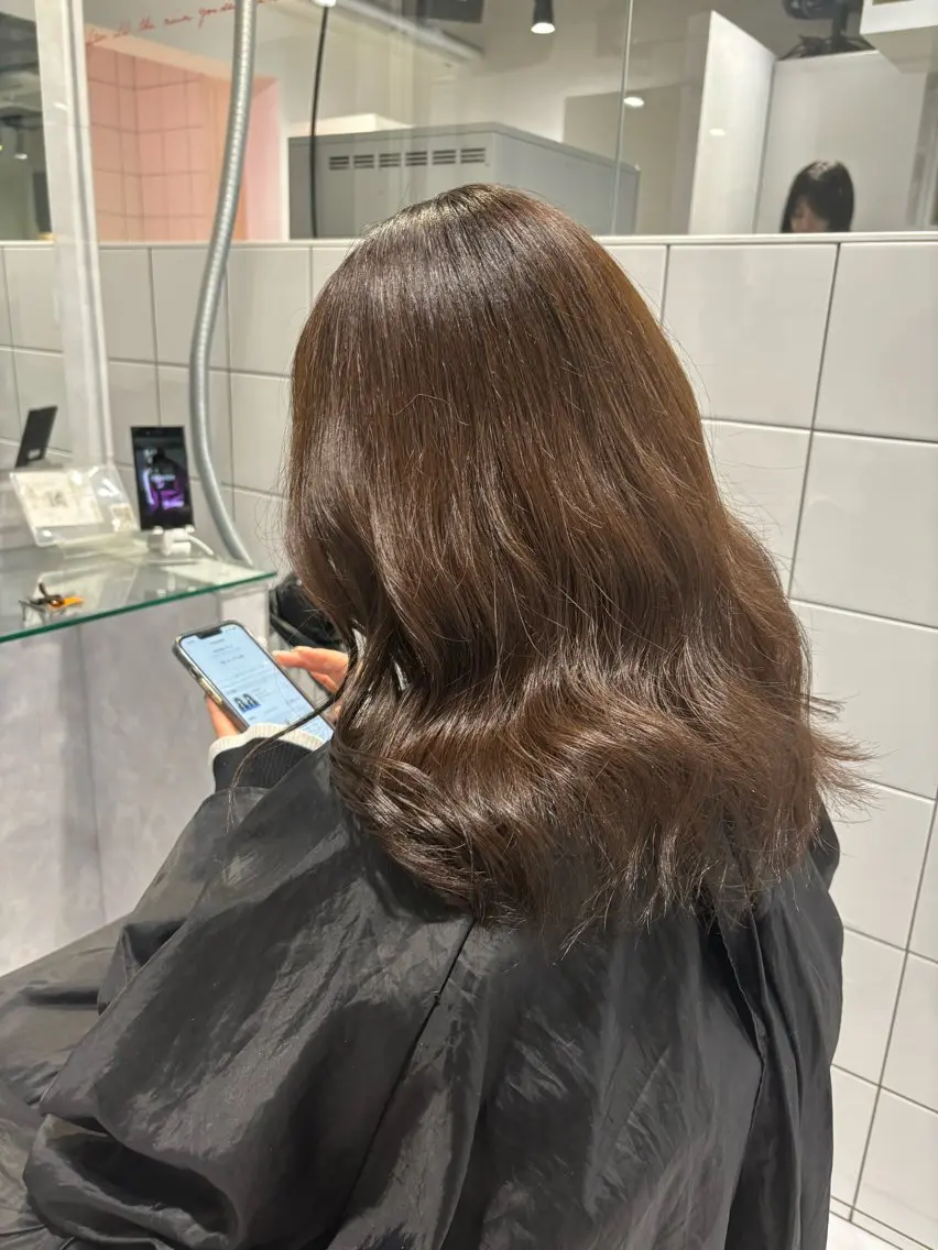 ミディアム カラー ブラウンカラー 表参道♡暗髪♡ 艶カラー♡アユミのヘアスタイル
