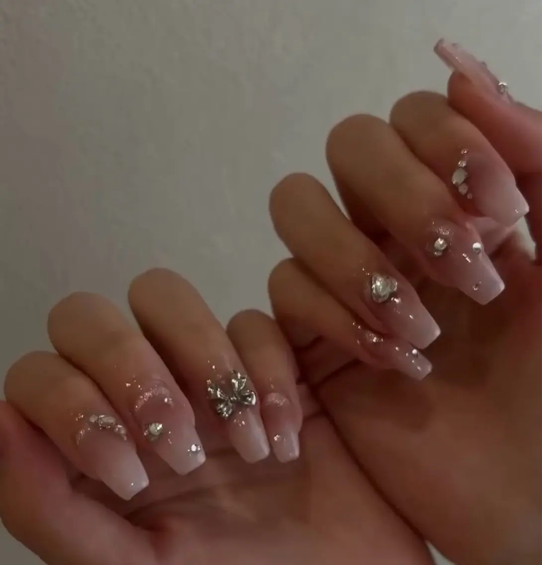 ネイル ハンドネイル NiJi Nailsのネイルデザイン