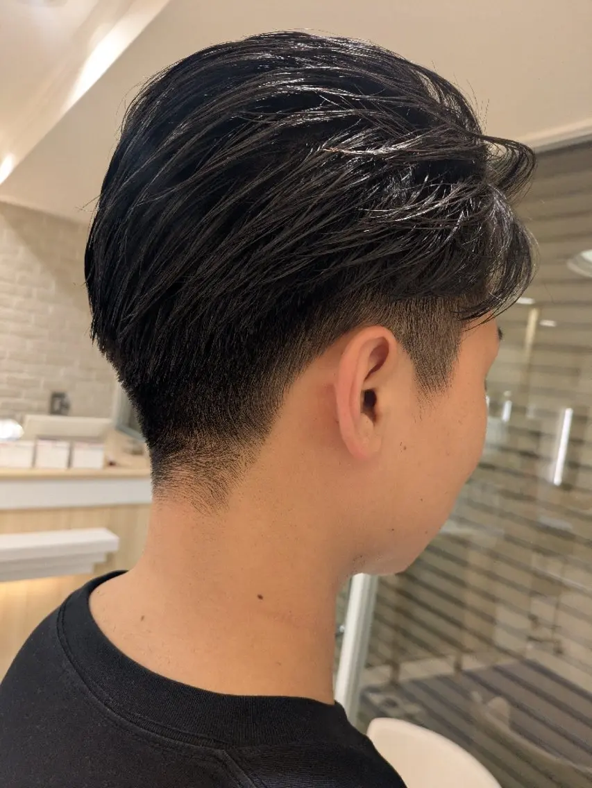 メンズ ツーブロック 佐々木 萌のヘアスタイル