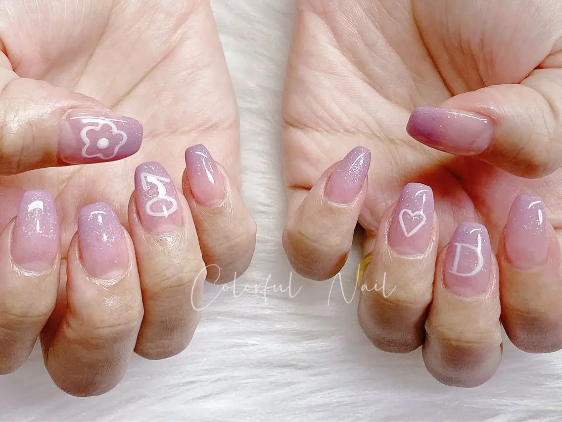 ネイル フラッシュネイル フットネイル フレンチネイル ジェルネイル ガラスフレンチ 🎀Colorful 💅Nailのネイルデザイン