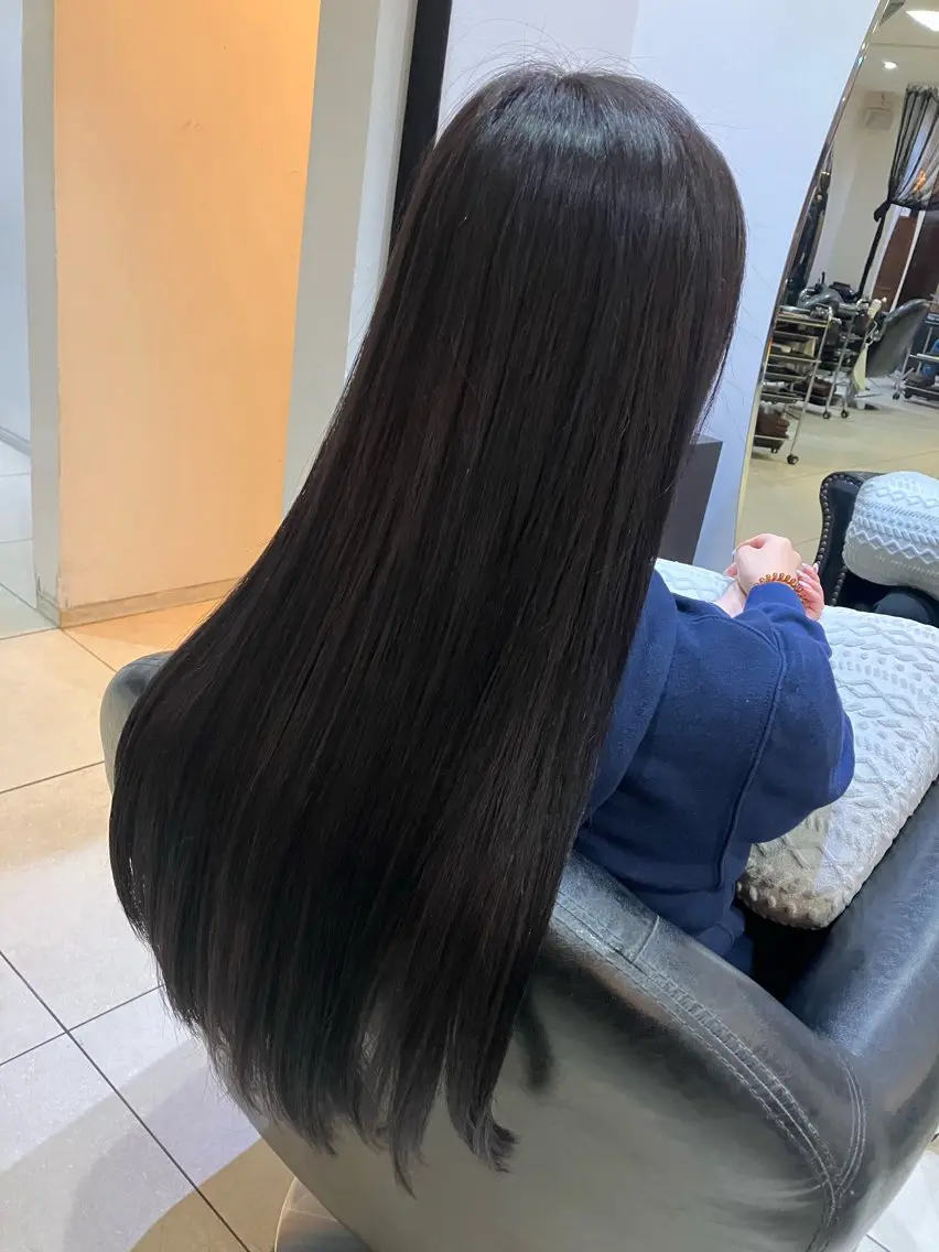 ロング カット ヘアカラー トリートメント 吉本 yoshimotoのヘアスタイル