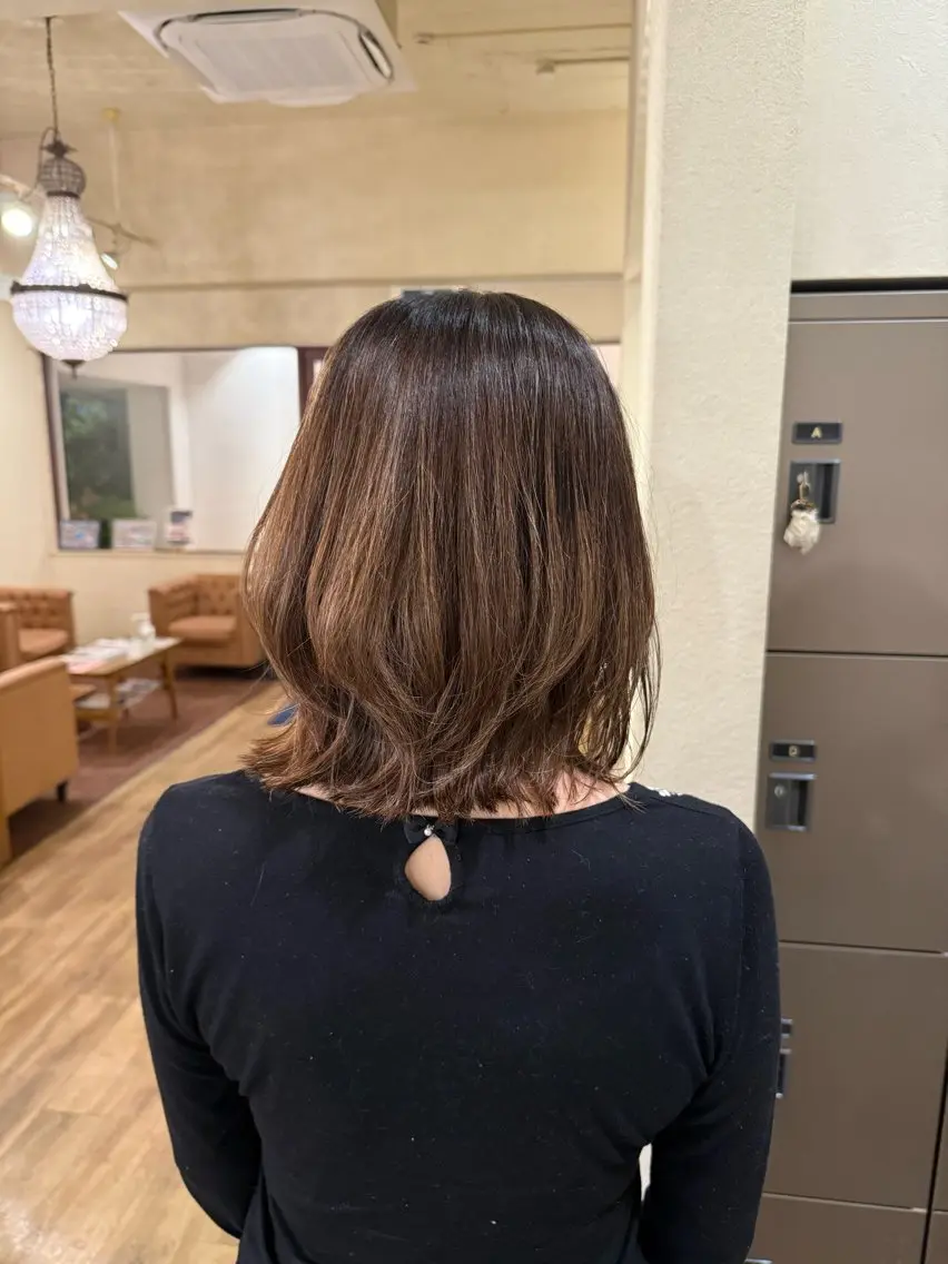 ミディアム care'A 廣瀬のヘアスタイル