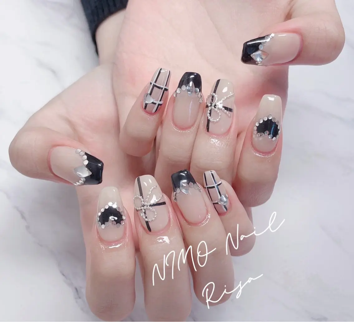 ネイル ハンドネイル RI SA☀️ リサのネイルデザイン