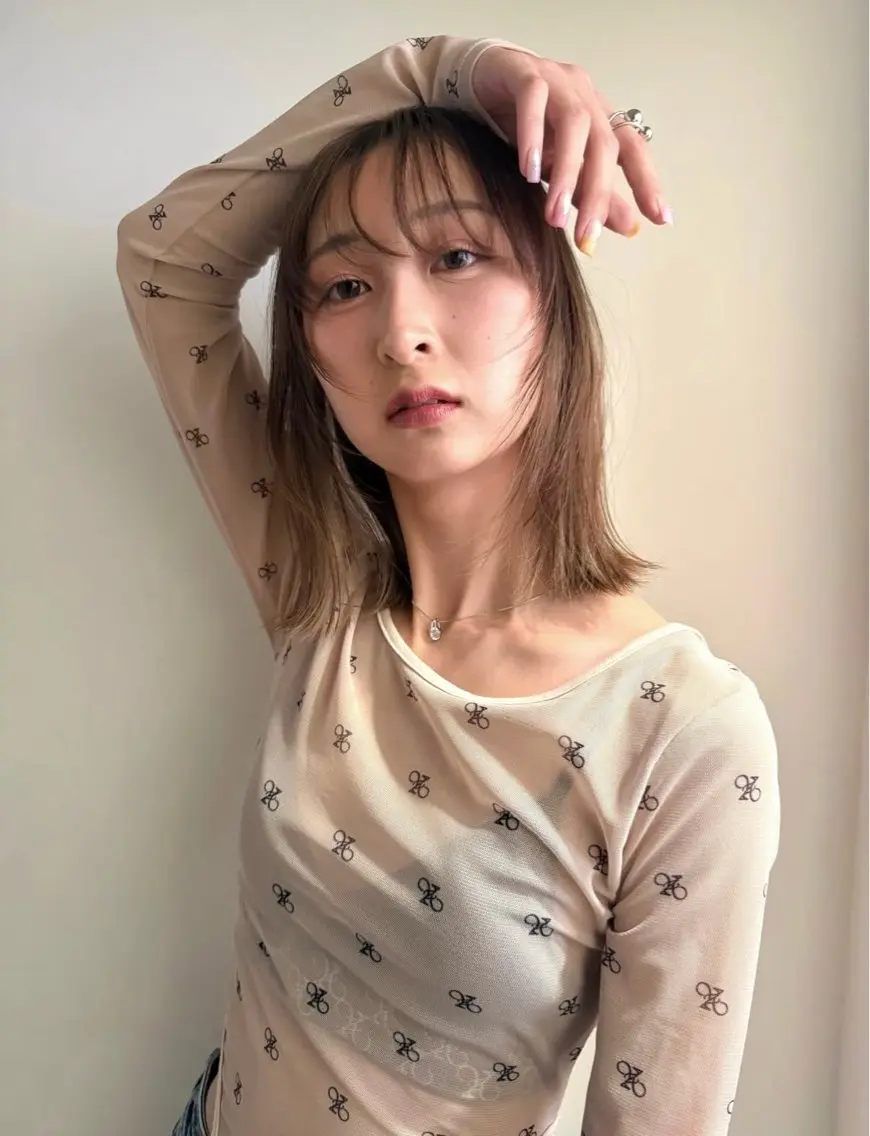 ミディアム カラー KEYMAN MEGUMIのヘアスタイル