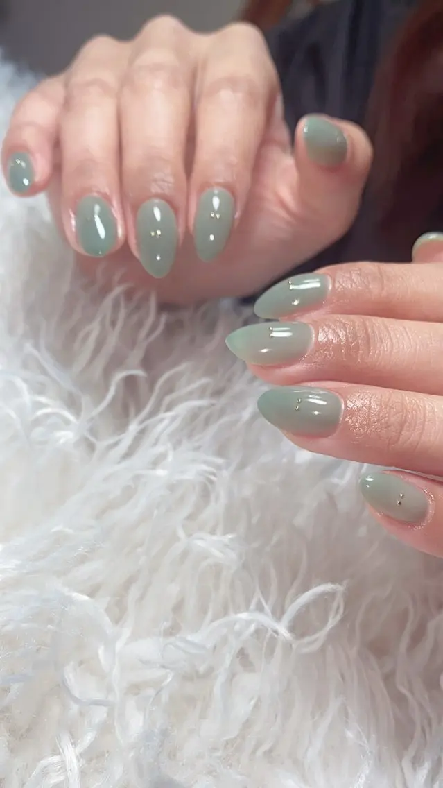 ネイル ハンドネイル n o q r m. n a c h iのネイルデザイン