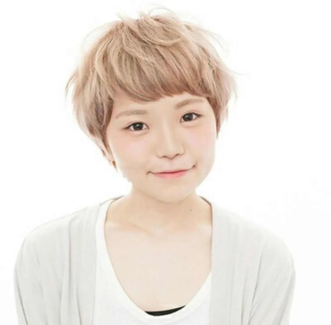 ショート ショートヘア 宇賀治 智のヘアスタイル