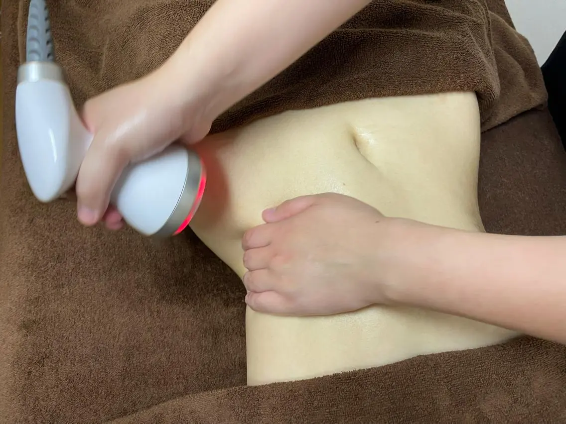 《お腹周囲》s字くびれコースの写真