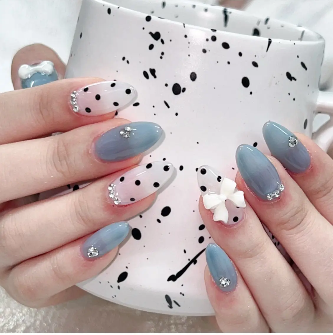 ネイル フットネイル フレンチネイル グラデーション キラキラネイル マグネットネイル Lina nailのネイルデザイン